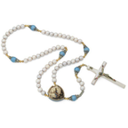 Terço de São Miguel em Madeira Pérola Prata 8 mm – Pai-Nosso Azul 10 mm com Folheto