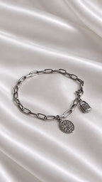 PULSEIRA CADEIA EM AÇO INOX - NOSSA SENHORA DAS GRAÇAS - MEDALHA E CADEADO PEQUENO